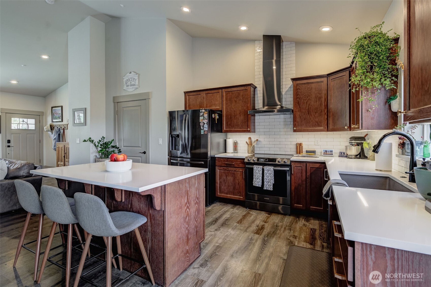 2506 Vasi Court Property Photo 13
