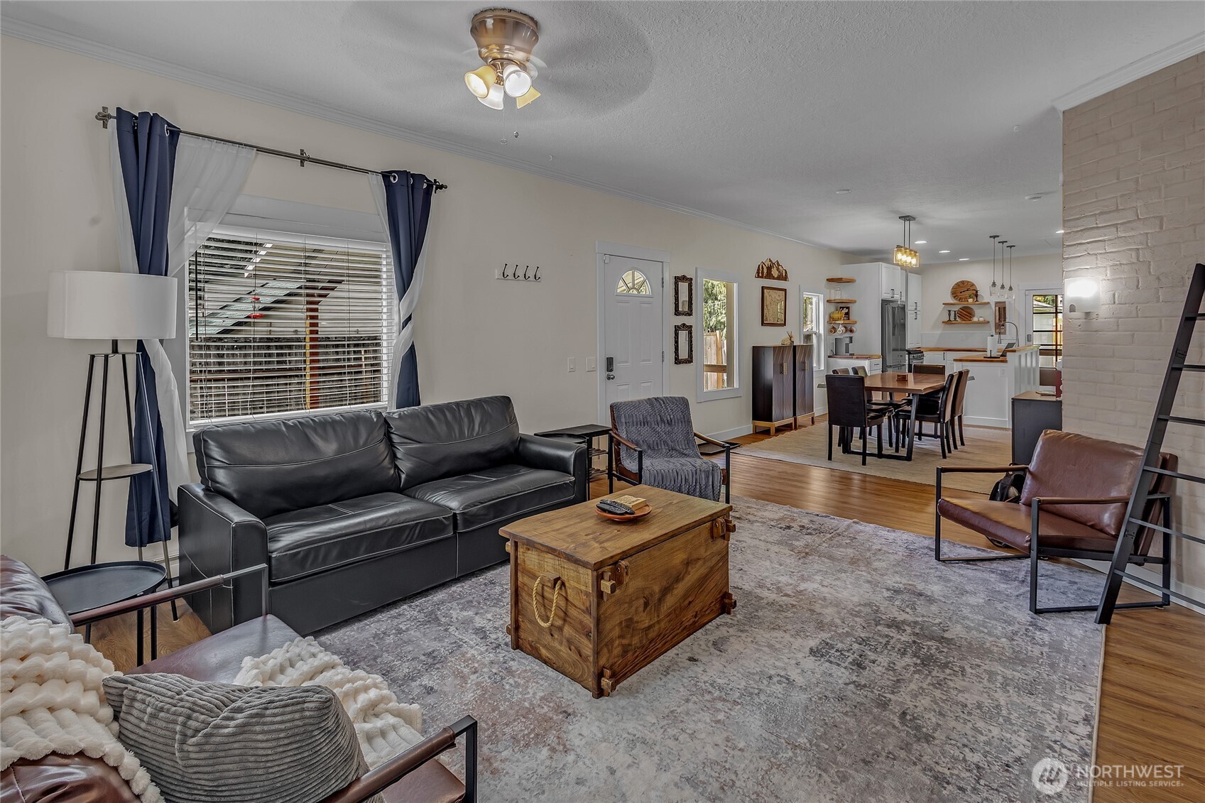 140 Skyline Drive Property Photo 4