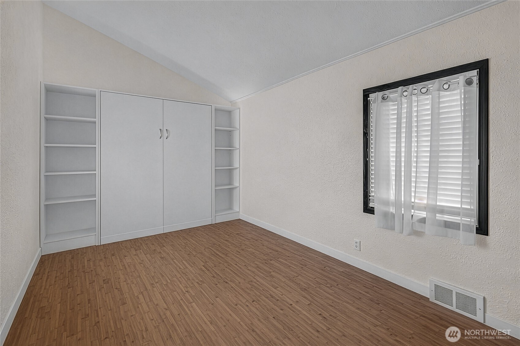 140 Skyline Drive Property Photo 23