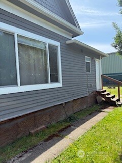 232 4th Avenue Property Photo 9
