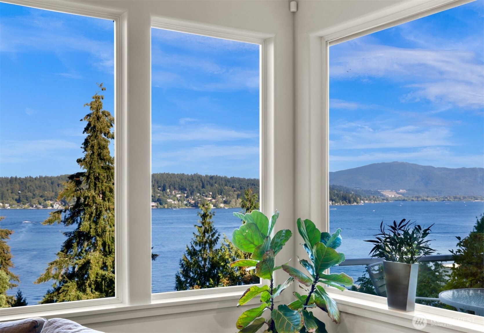 1120 W Lake Sammamish Parkway Property Photo 2