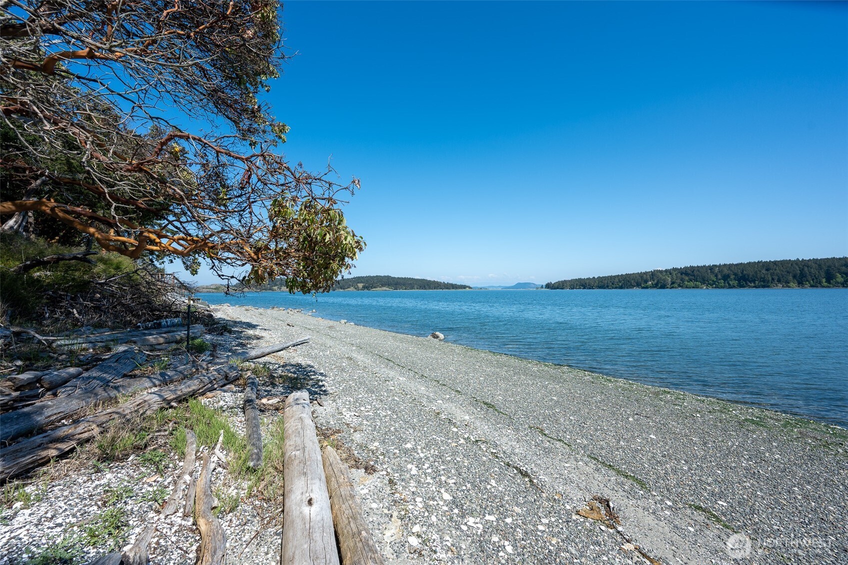 1484 Islandale Road Property Photo 2