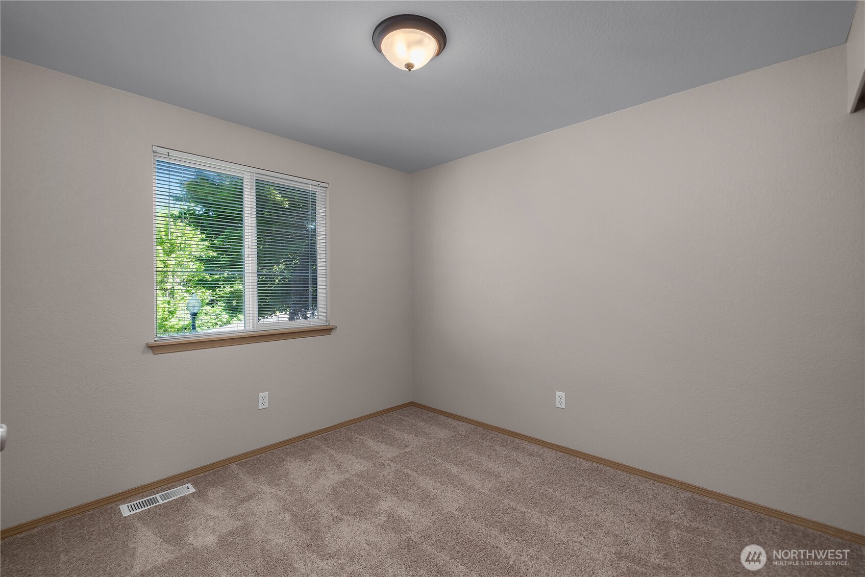 3608 Bittersweet Street Property Photo 19