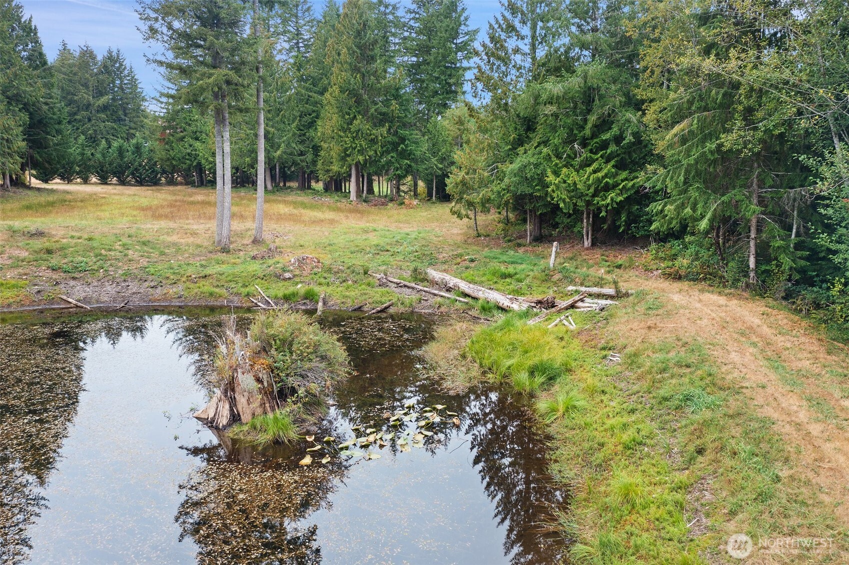 9048 Nw Holly Road Property Photo 17
