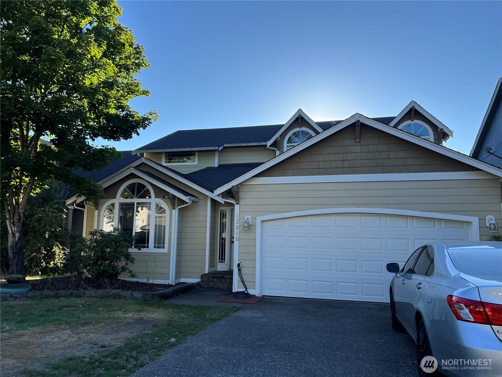 12810 82nd Avenue Ct Property Photo 2