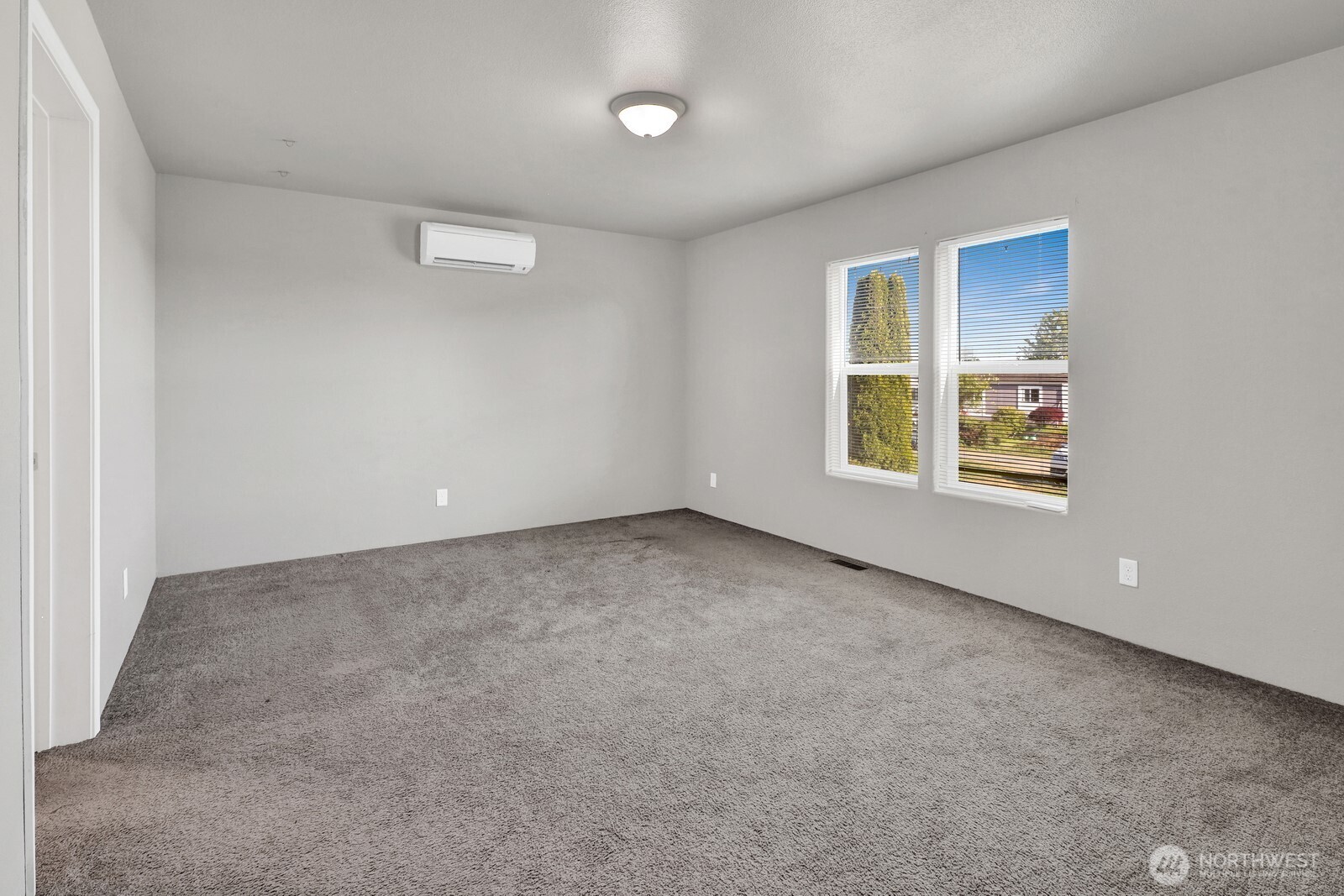 8483 Alder Way Property Photo 12