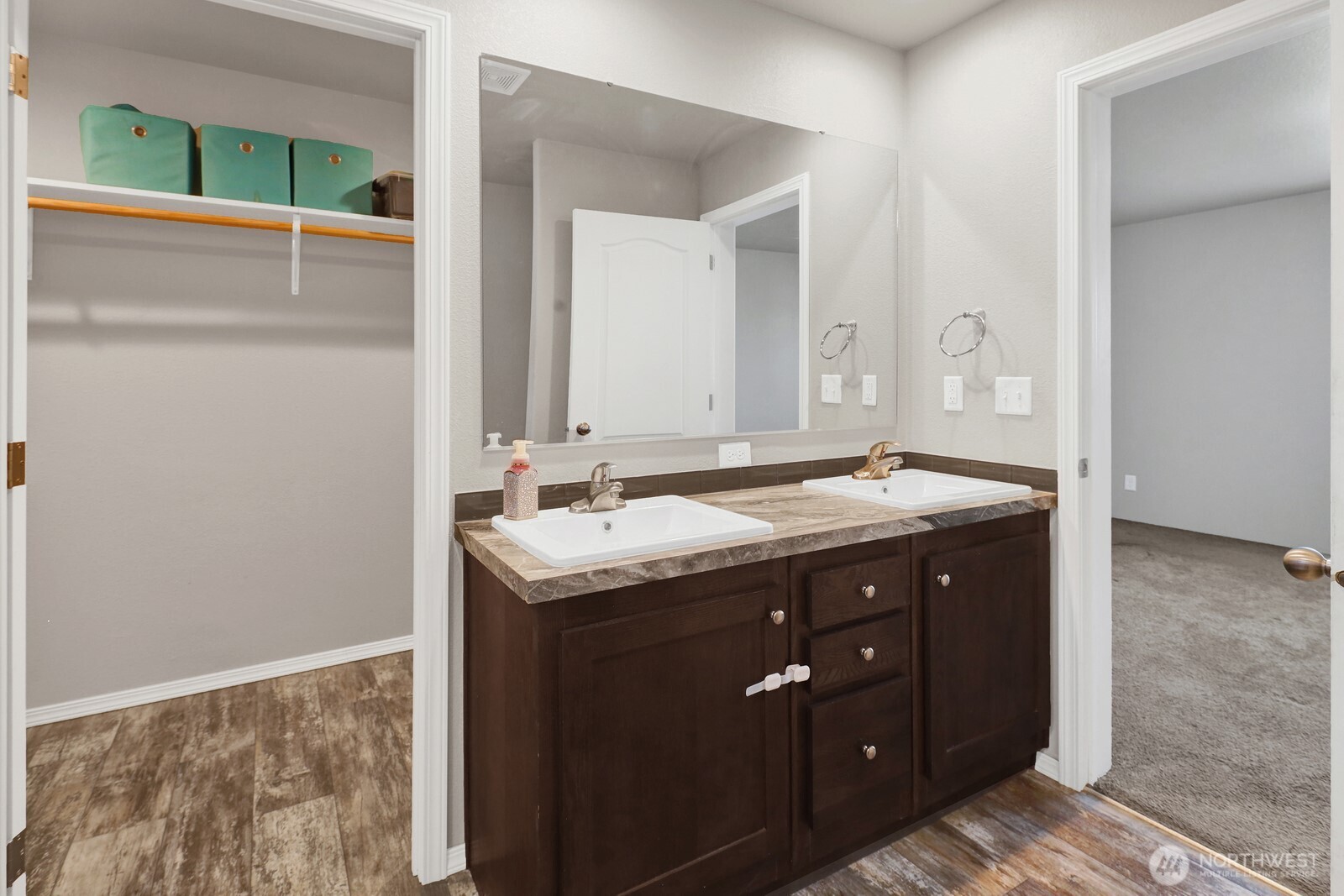 8483 Alder Way Property Photo 15
