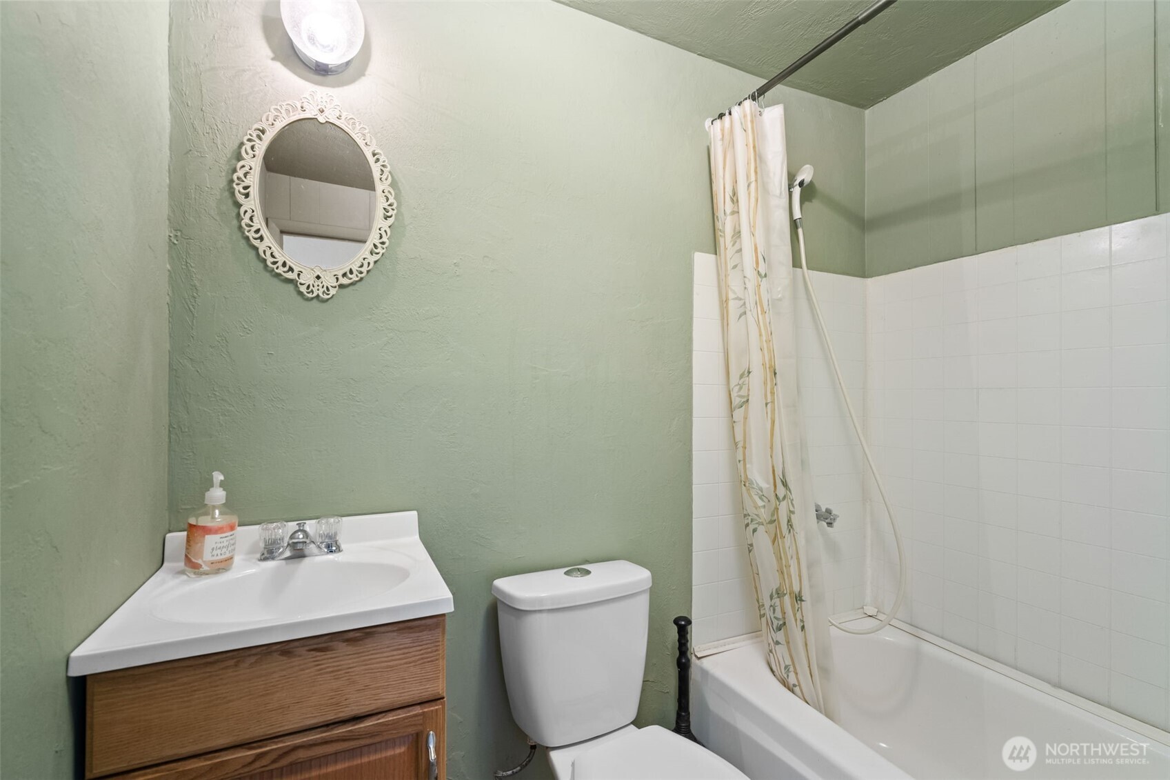 608 W Robert Bush Drive Property Photo 19