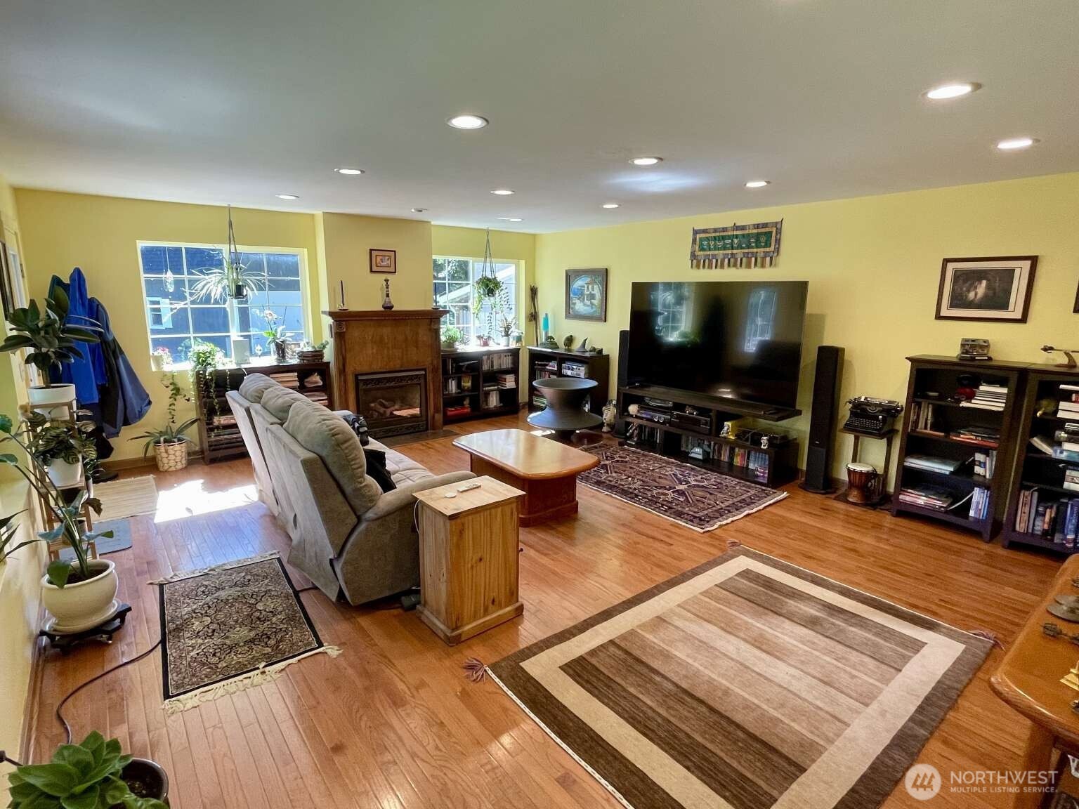 2497 Goss Ridge Road Property Photo 14