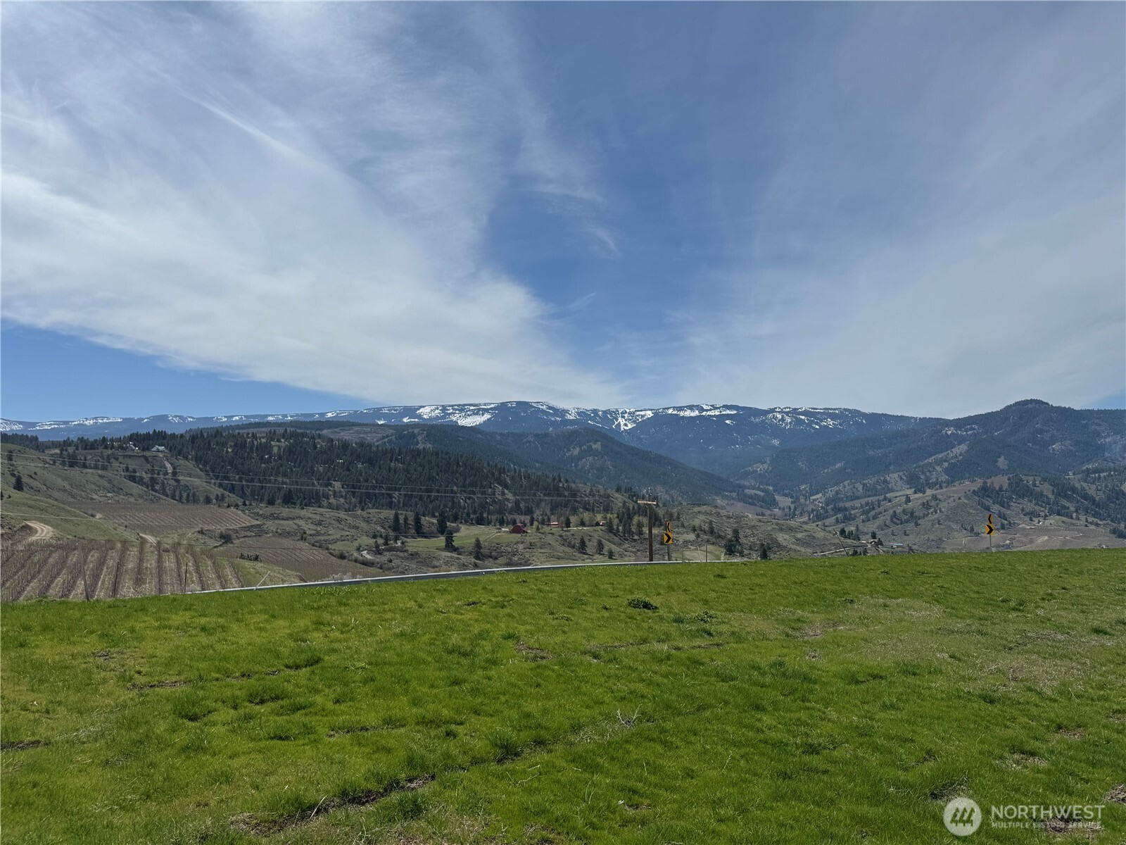 2 Wenatchee Heights Road Property Photo 1