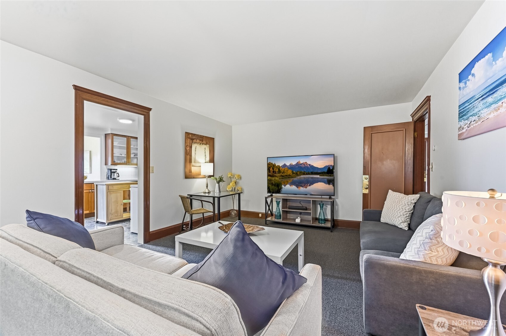 2025 Boylston Avenue Property Photo 27