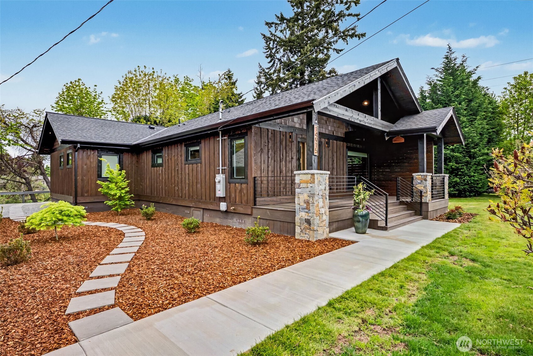 14915 80th Street Property Photo 3