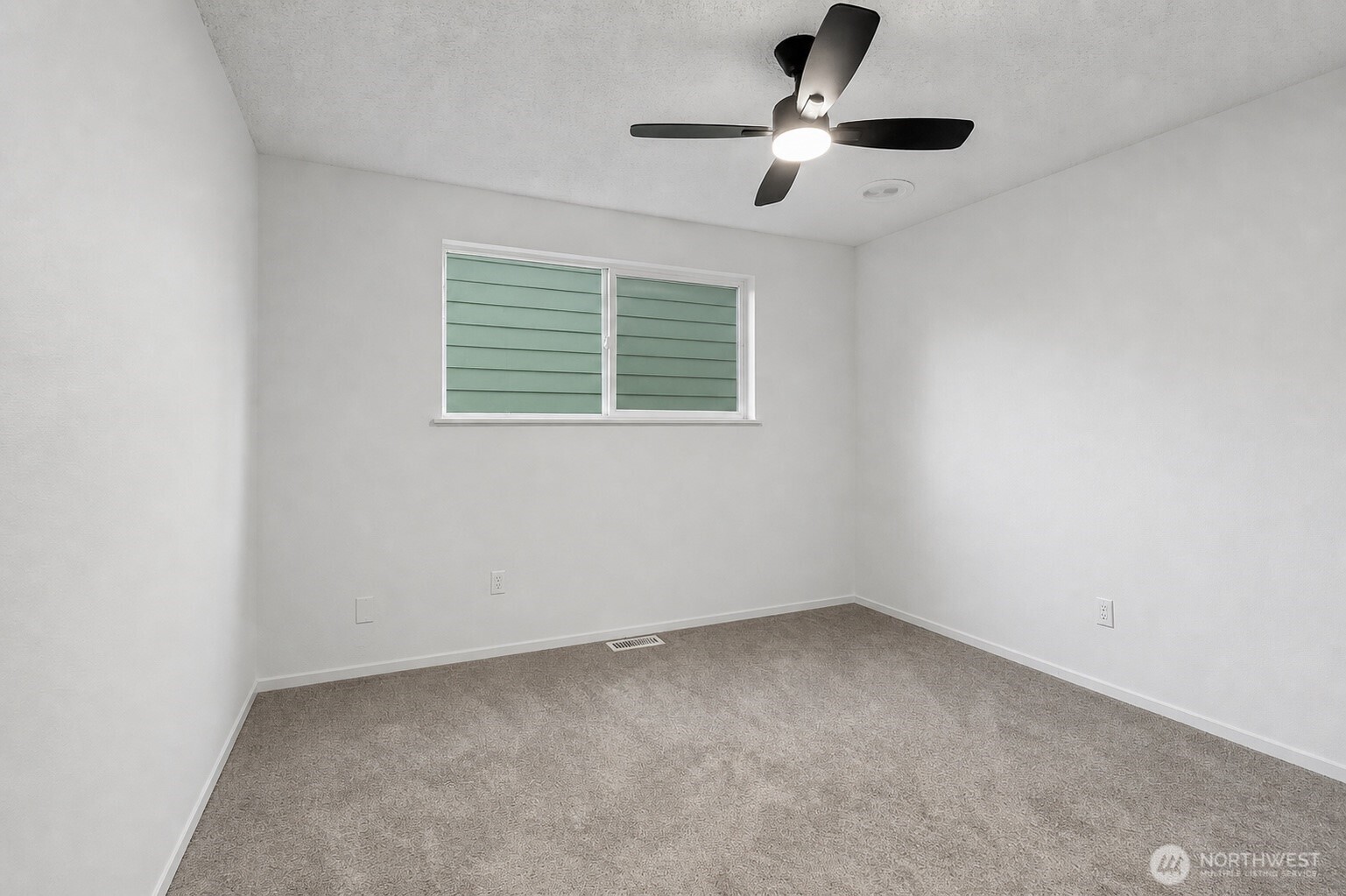 4610 31st Avenue Property Photo 22