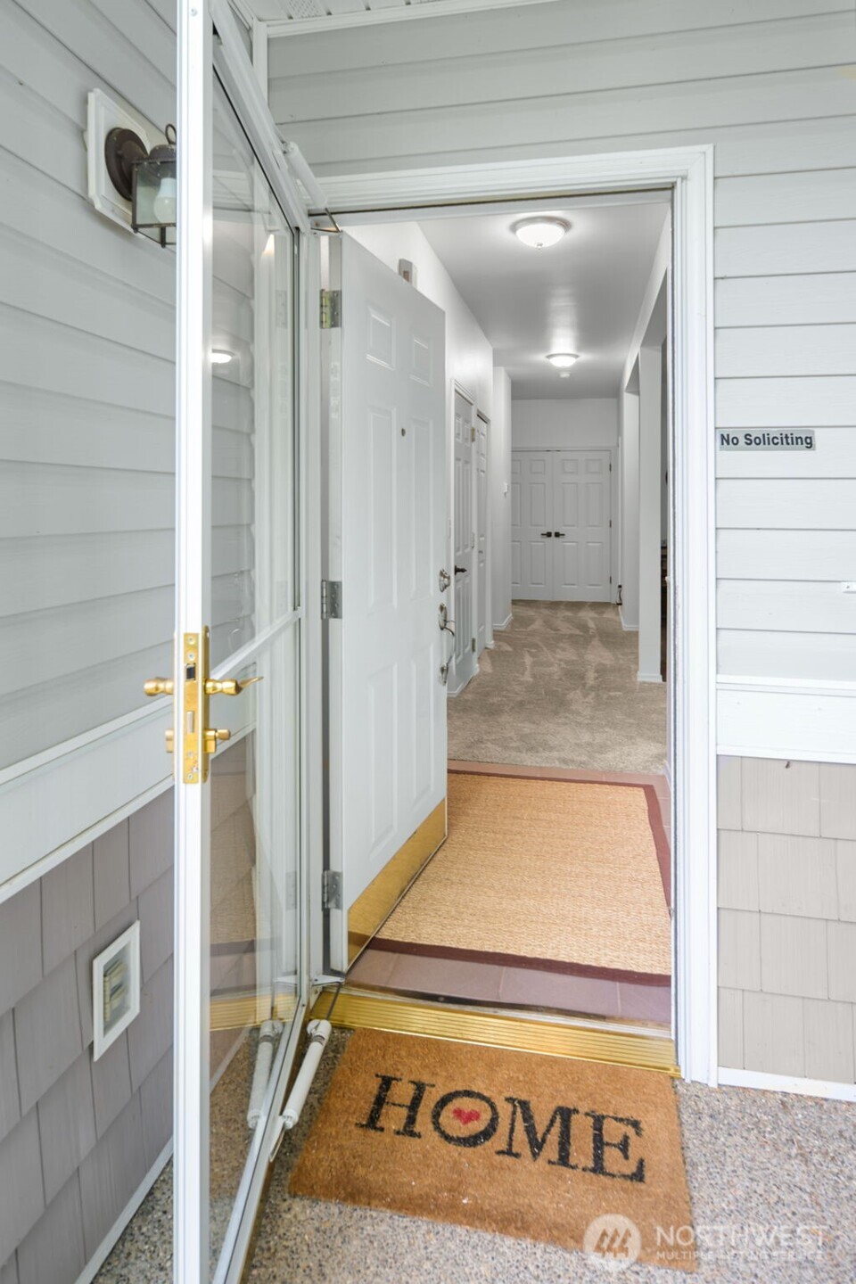 4748 Lakeshore Lane B Property Photo 6