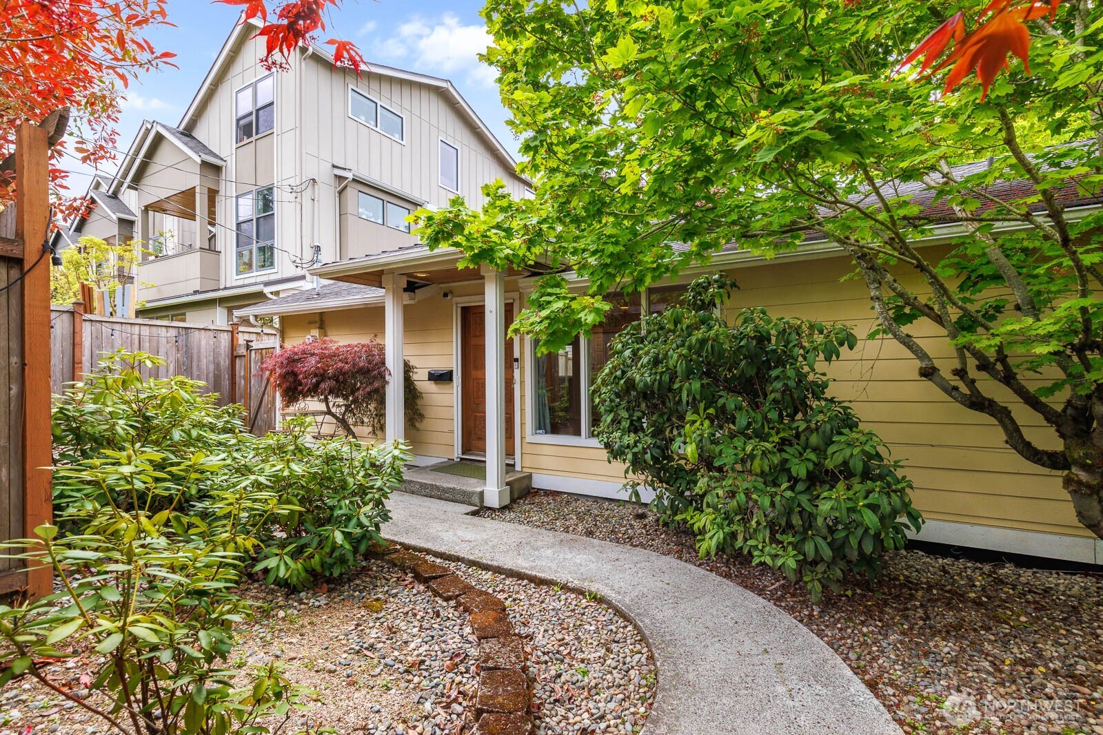 1811 29th Avenue Property Photo 3