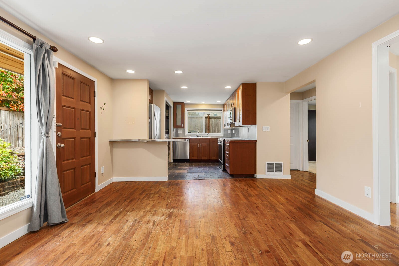 1811 29th Avenue Property Photo 18