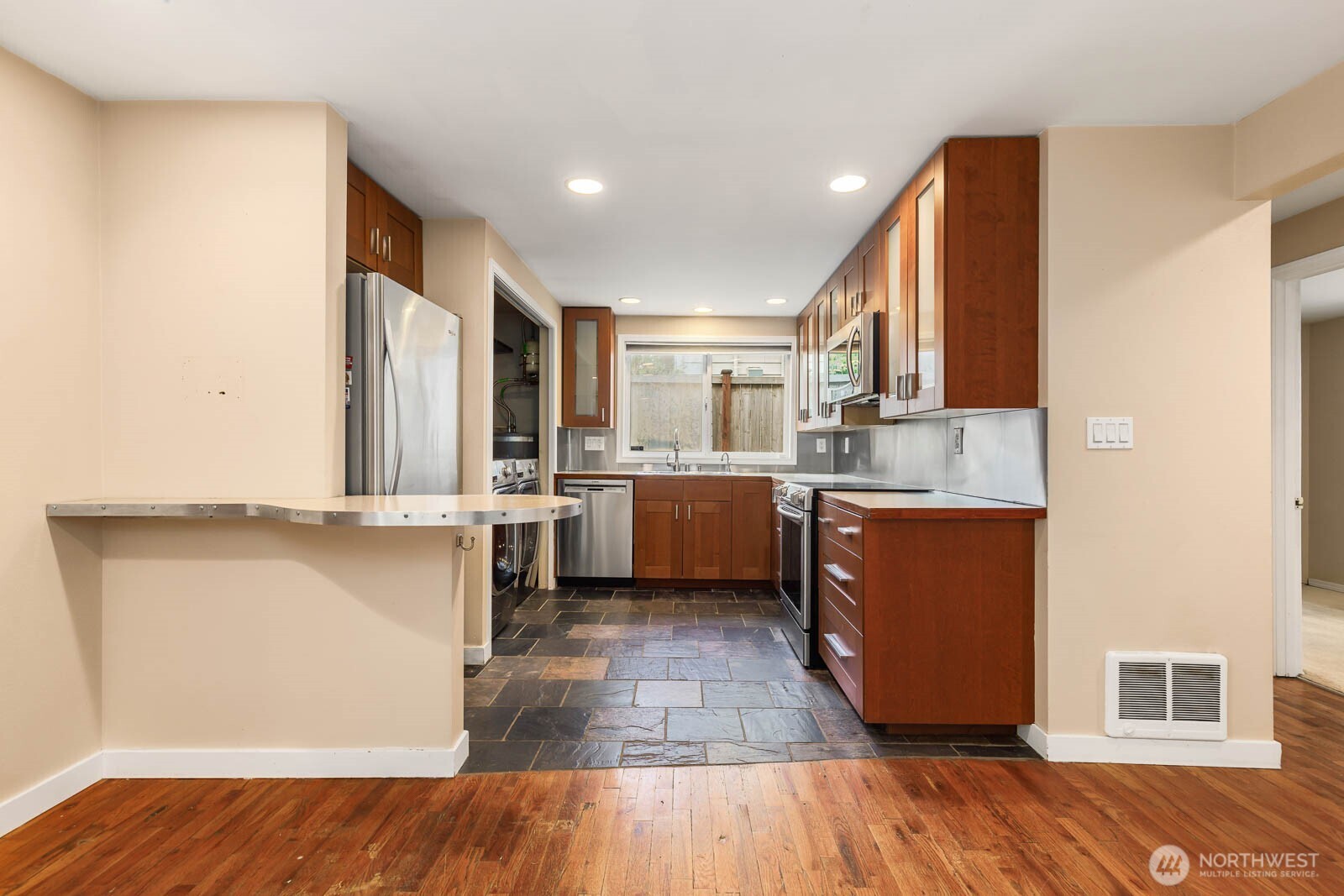 1811 29th Avenue Property Photo 19