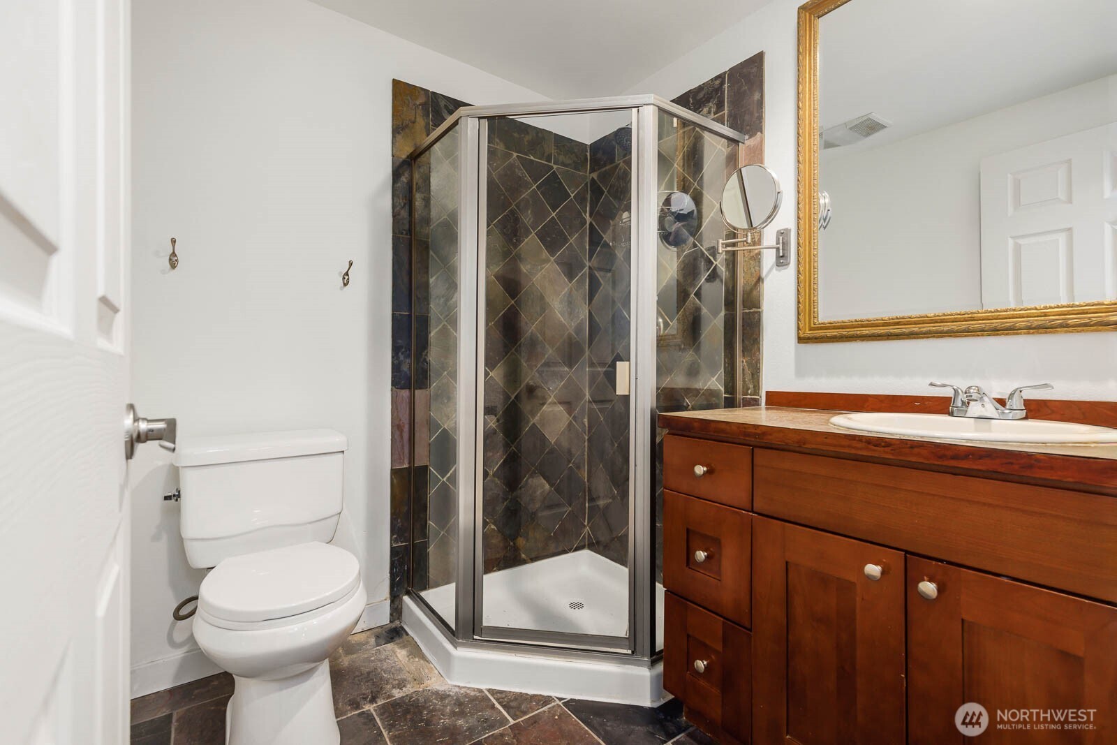 1811 29th Avenue Property Photo 23