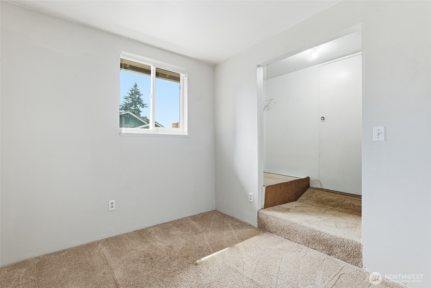 2735 26th Street Property Photo 23