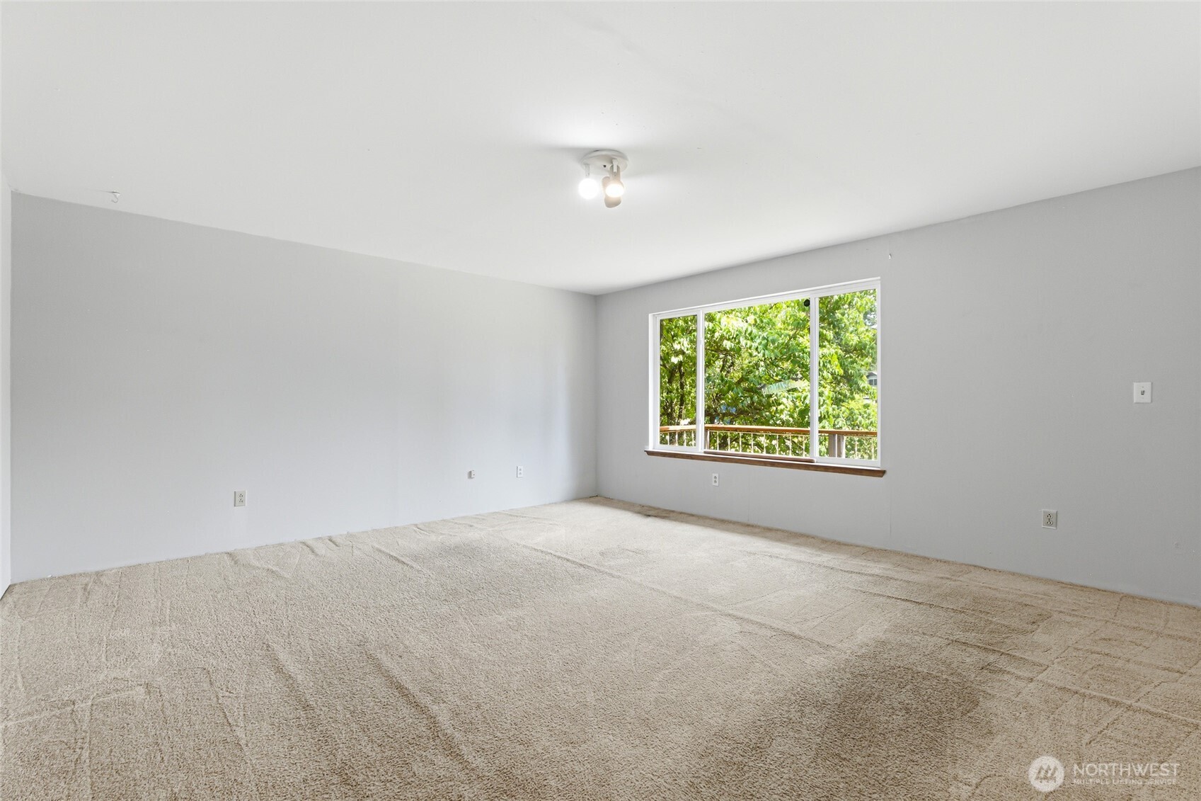 2735 26th Street Property Photo 25