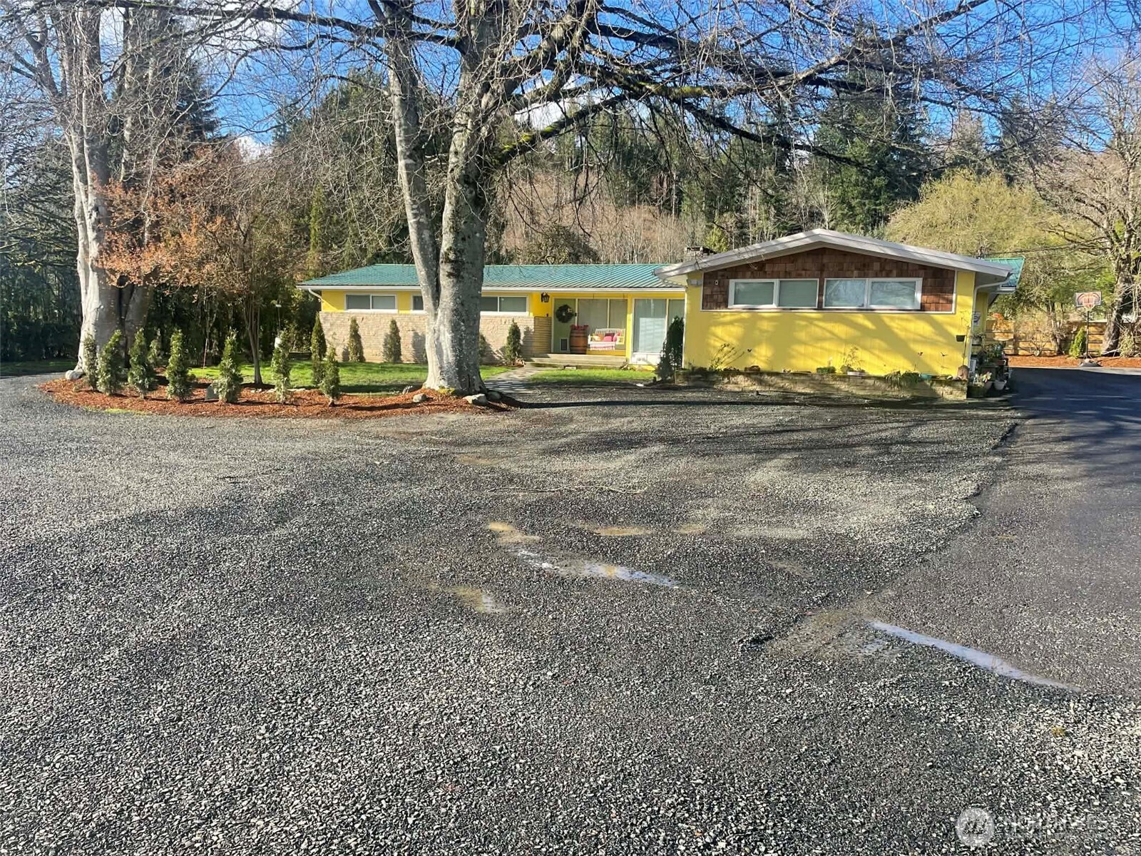 310 W Pine Street Property Photo 1