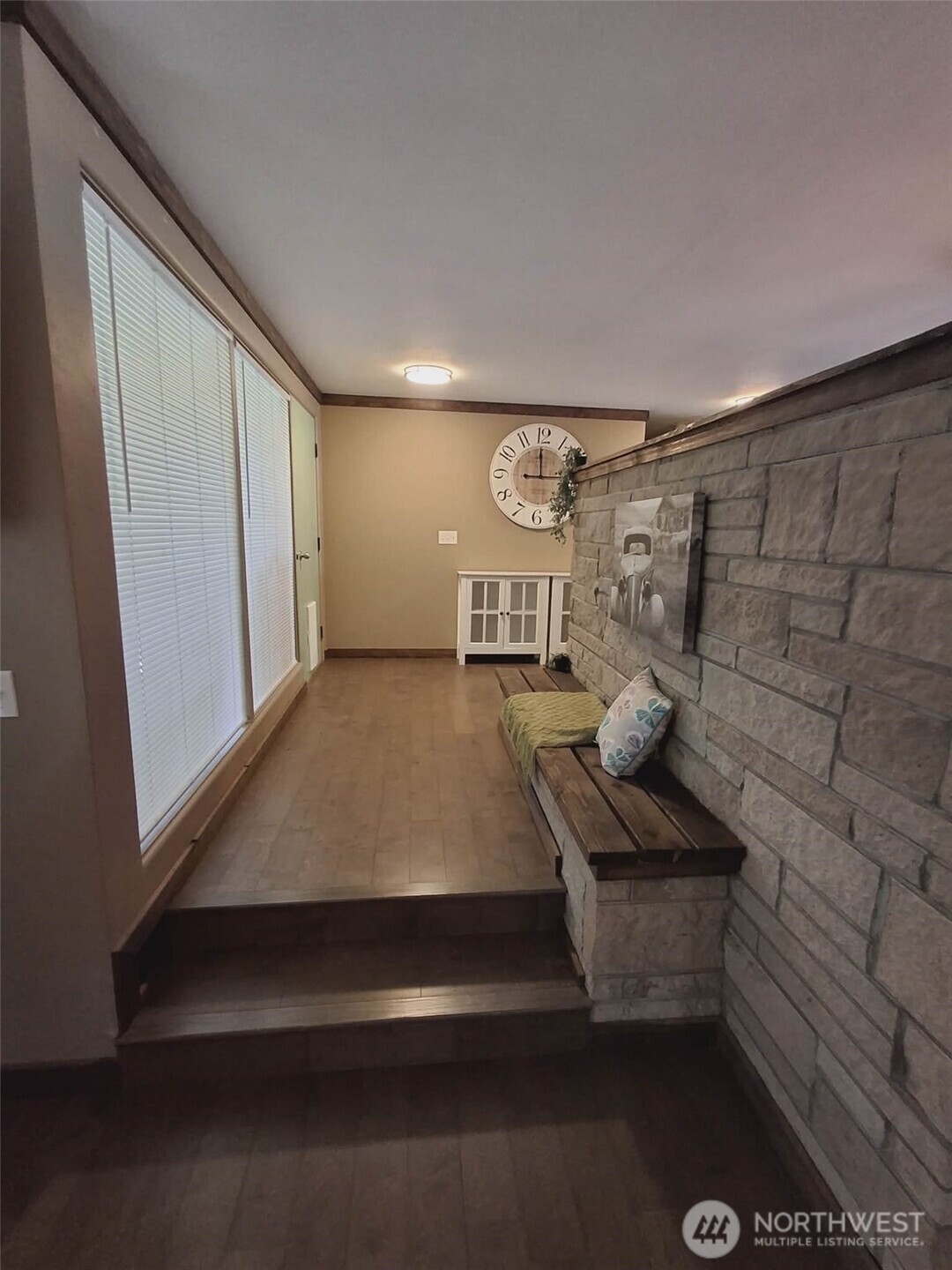 310 W Pine Street Property Photo 10