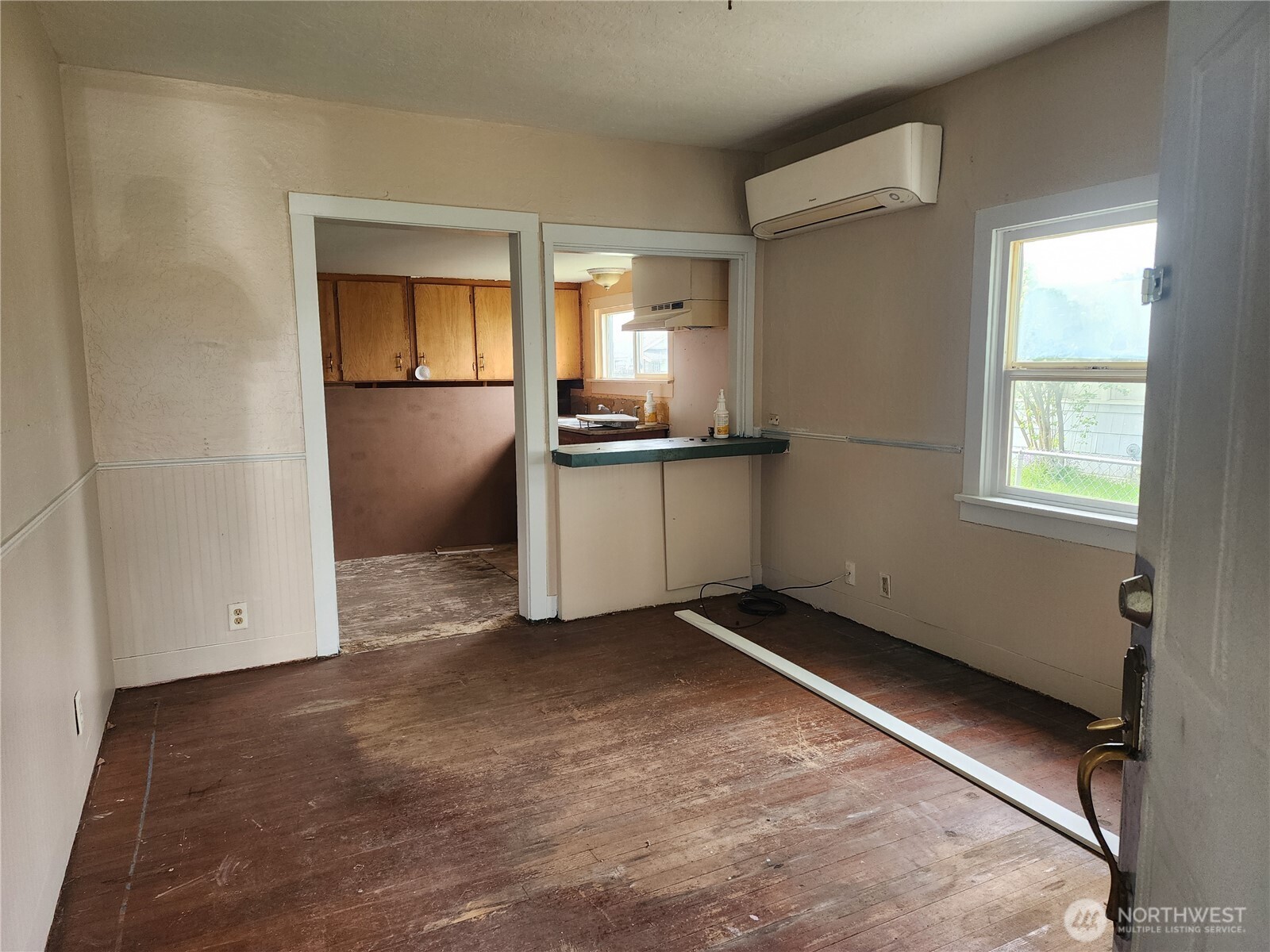 241 Sw 10th Street Property Photo 6