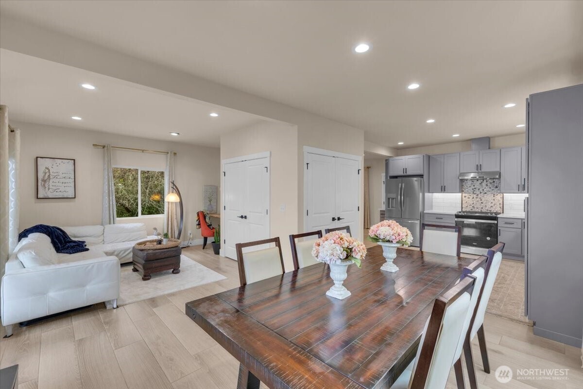 1273 Beach Drive Property Photo 14