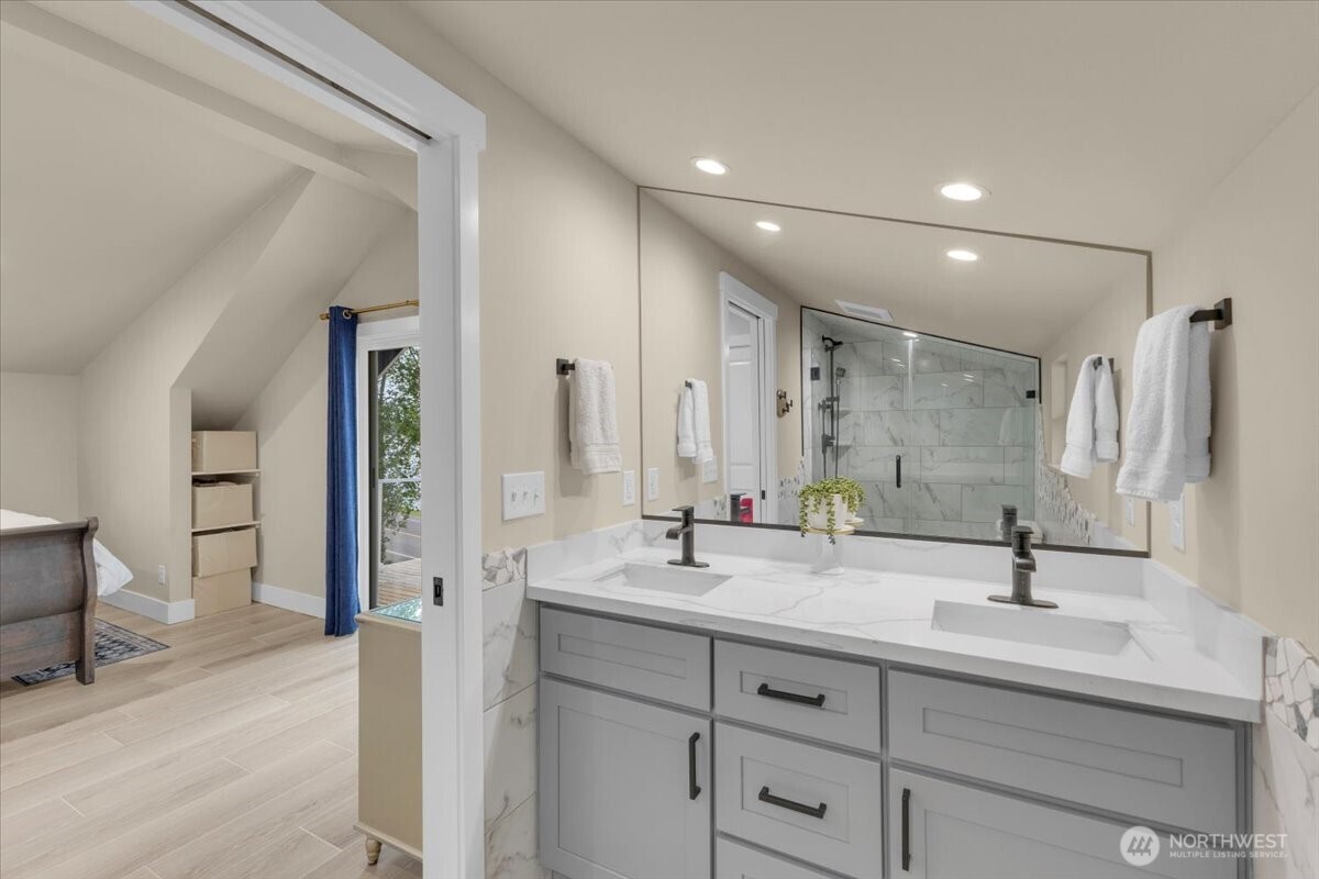 1273 Beach Drive Property Photo 28