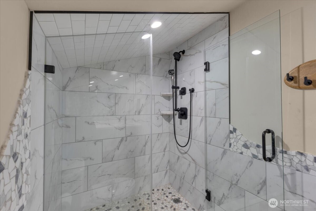 1273 Beach Drive Property Photo 29