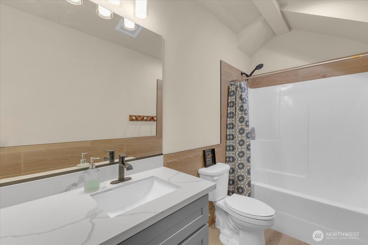 1273 Beach Drive Property Photo 31