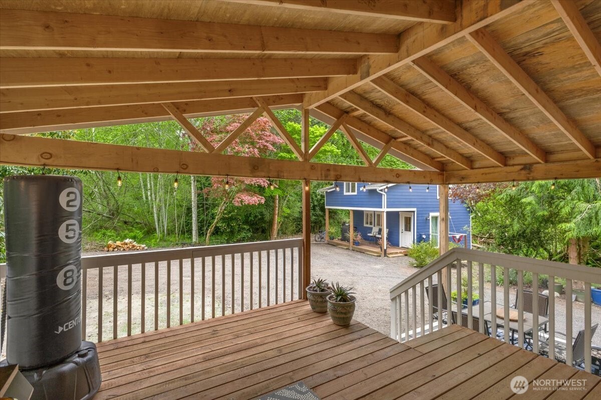 1273 Beach Drive Property Photo 33