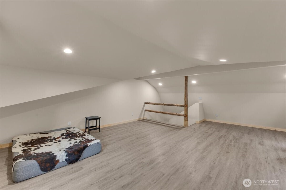 1273 Beach Drive Property Photo 39
