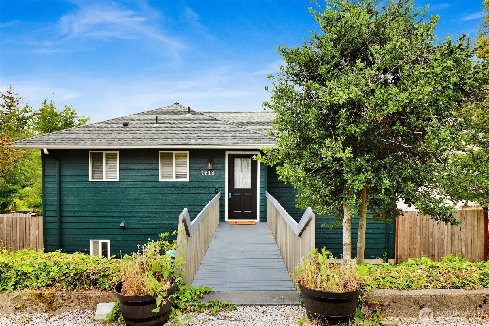 1818 35th Street Property Photo 1