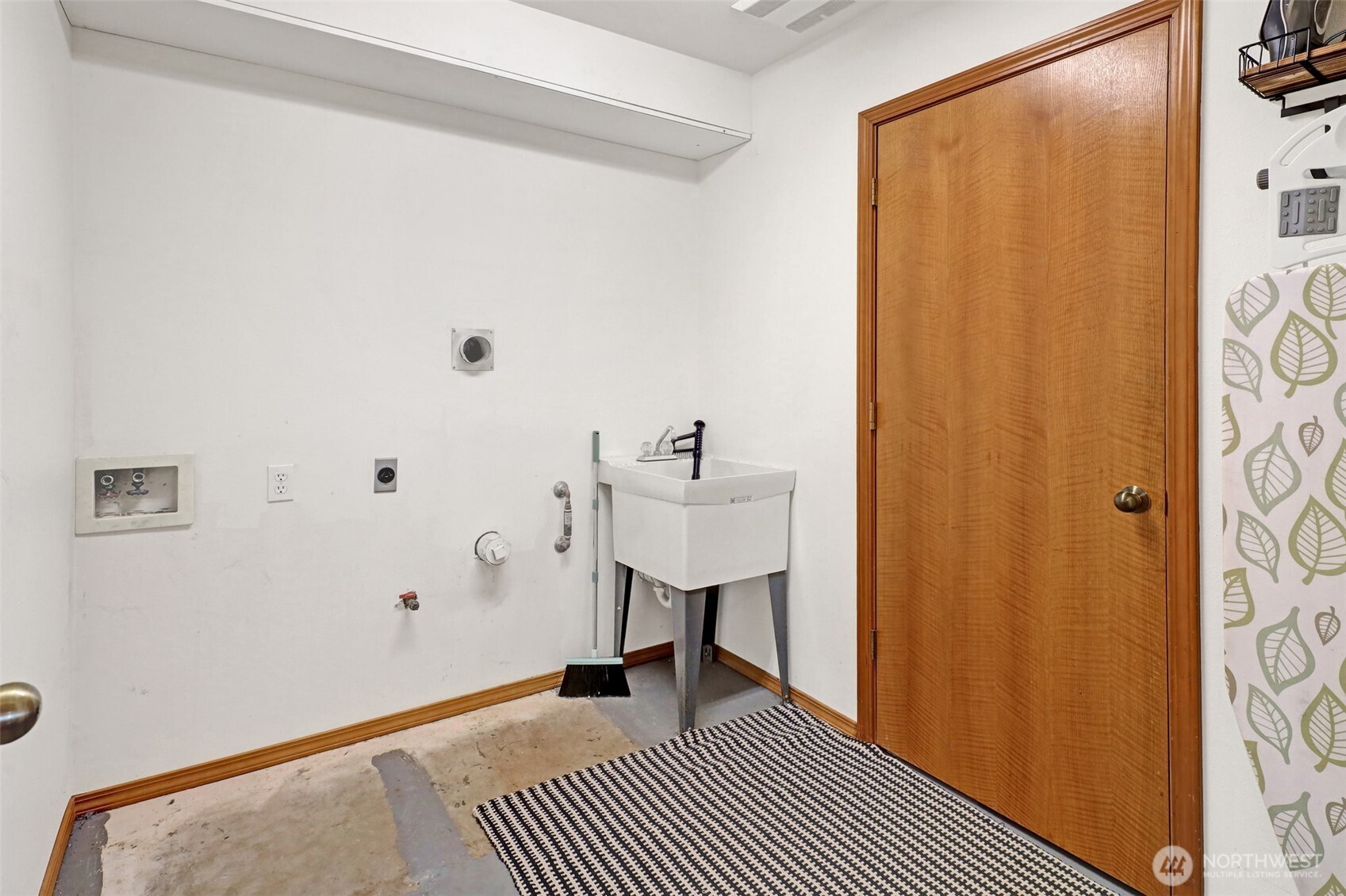 1818 35th Street Property Photo 22