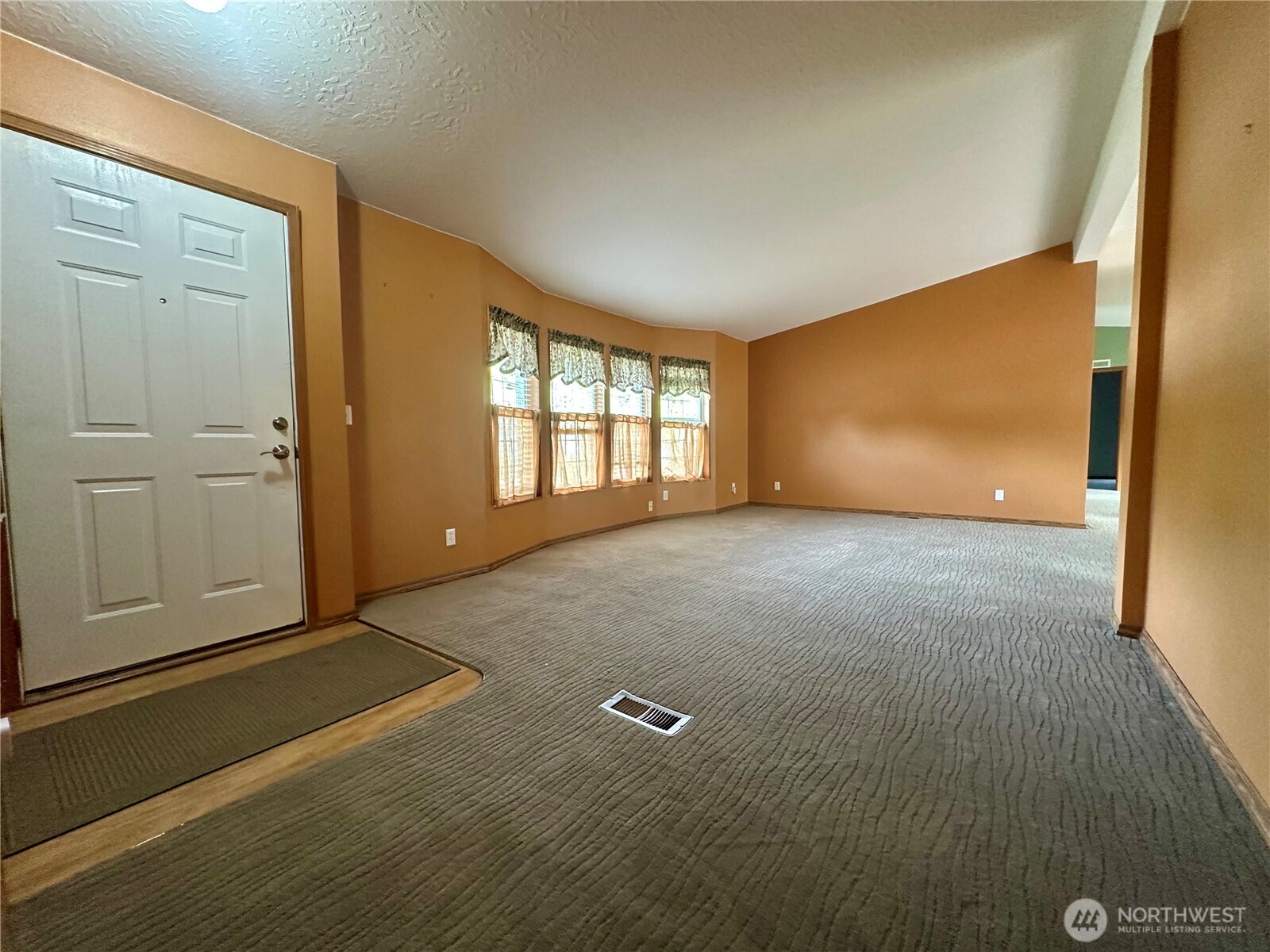 61 Simmons Street Property Photo 8