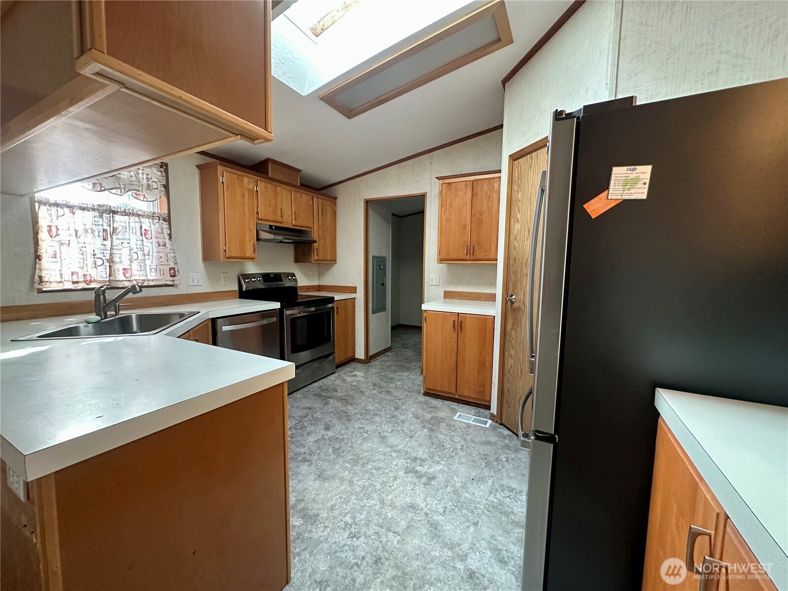 61 Simmons Street Property Photo 12