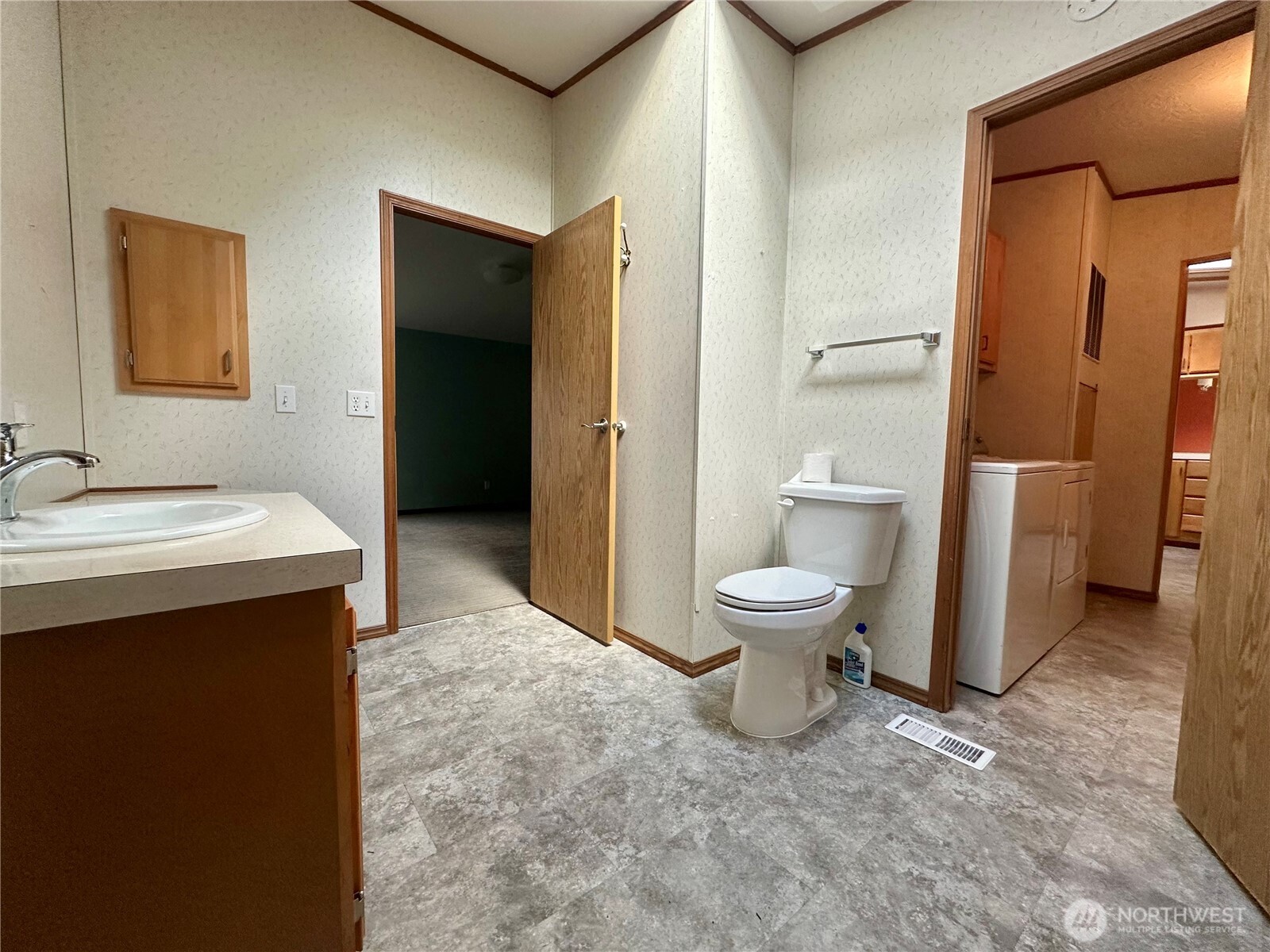 61 Simmons Street Property Photo 16