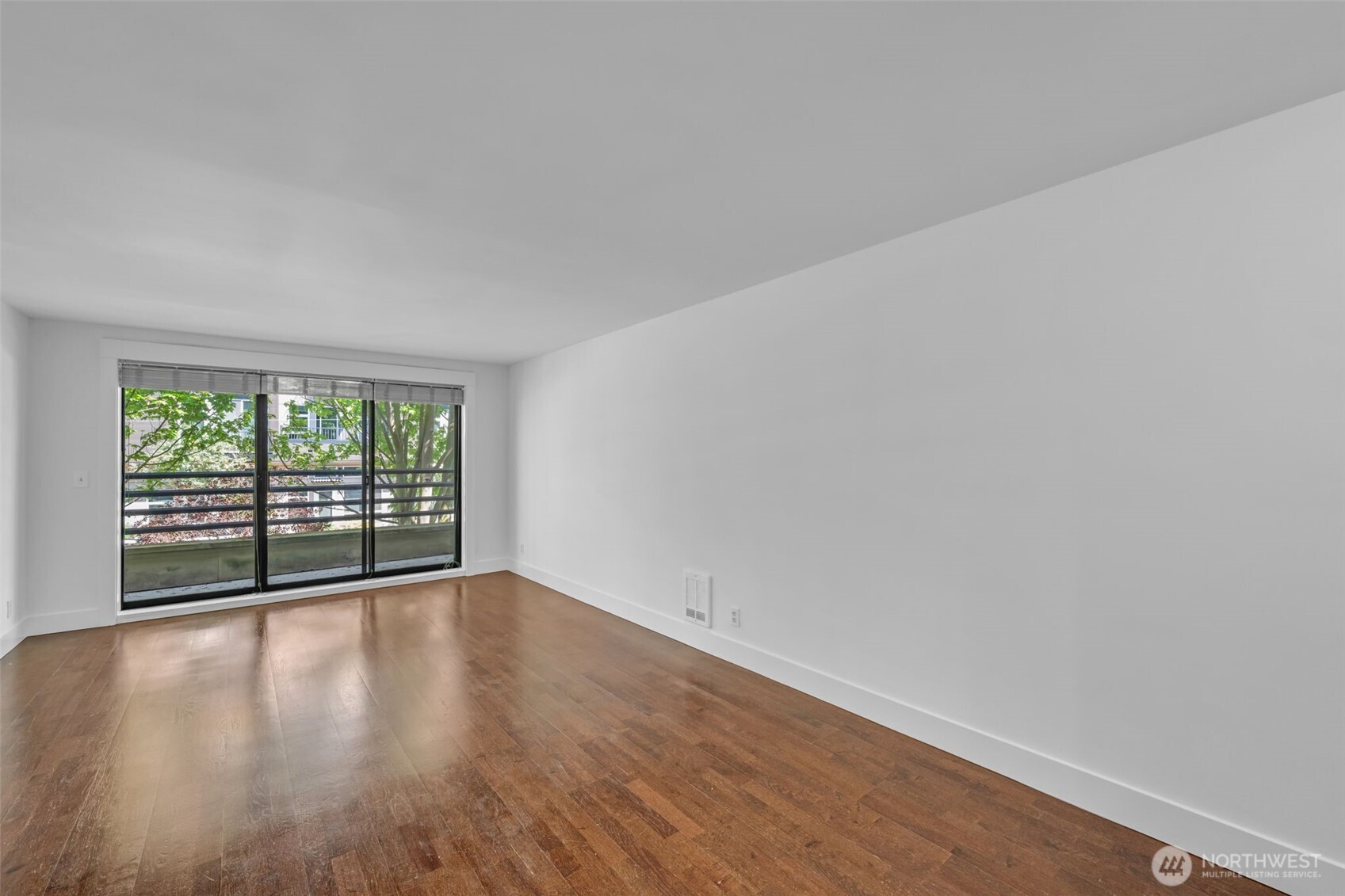 3401 Wallingford Avenue 210 Property Photo 10