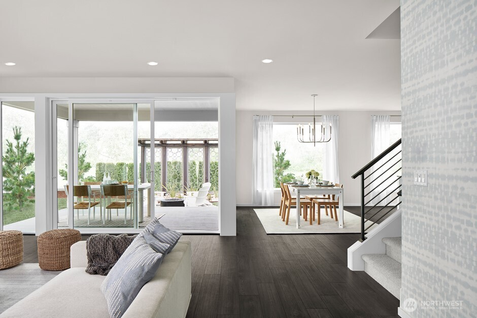 4041 Wandering Way Property Photo 4