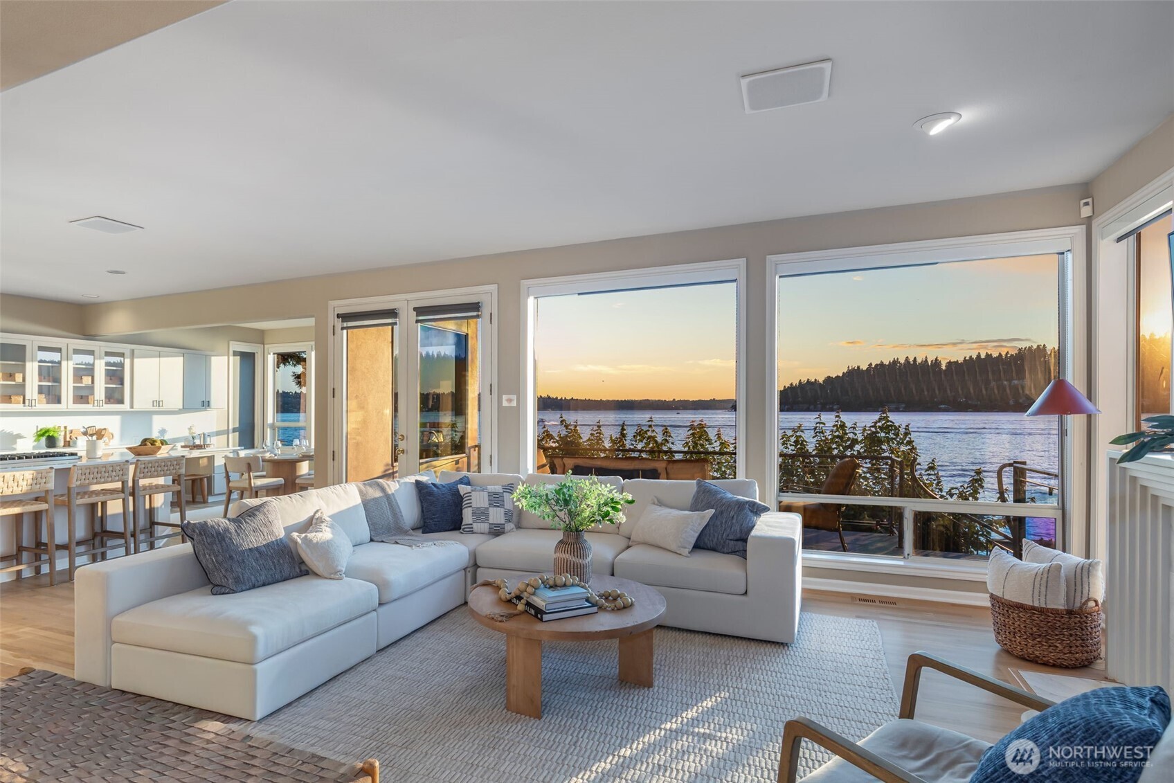 3711 Lake Washington Boulevard Property Photo 6