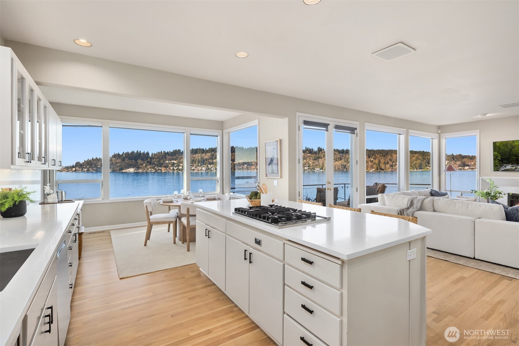 3711 Lake Washington Boulevard Property Photo 10
