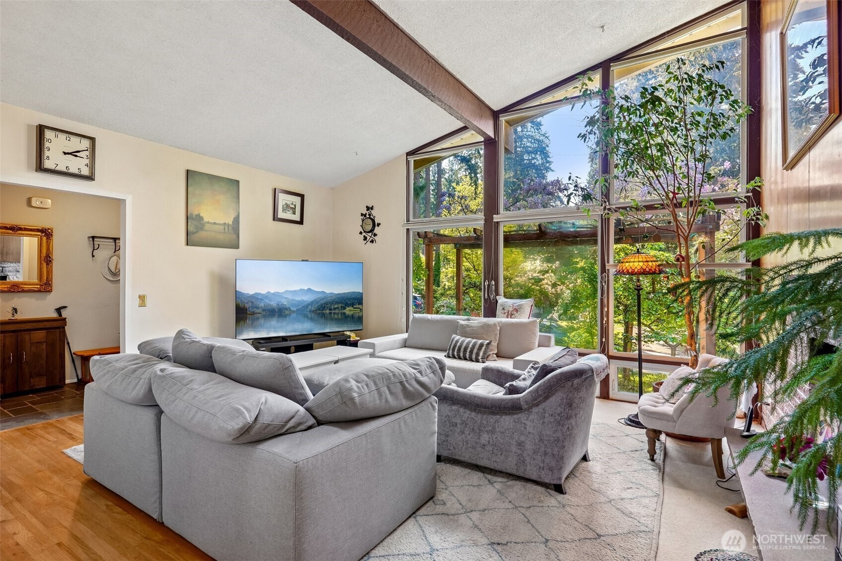 1606 153rd Avenue Property Photo 4