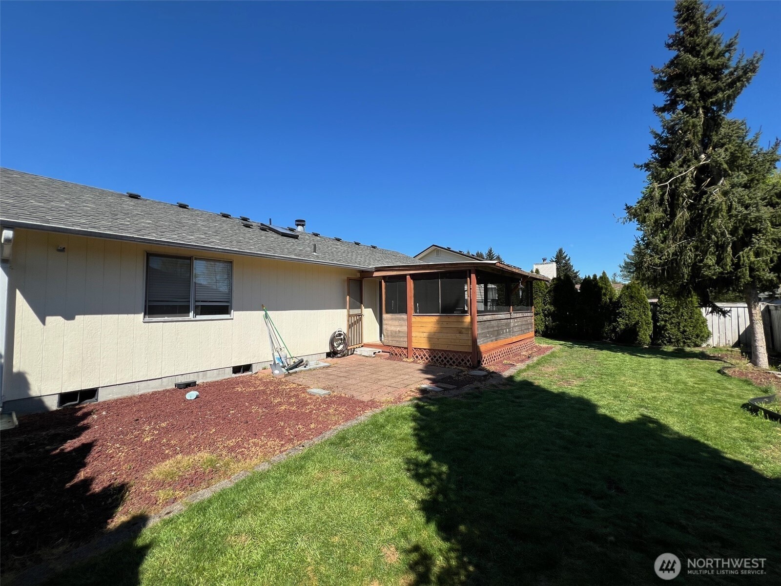 6021 57th Avenue Property Photo 16