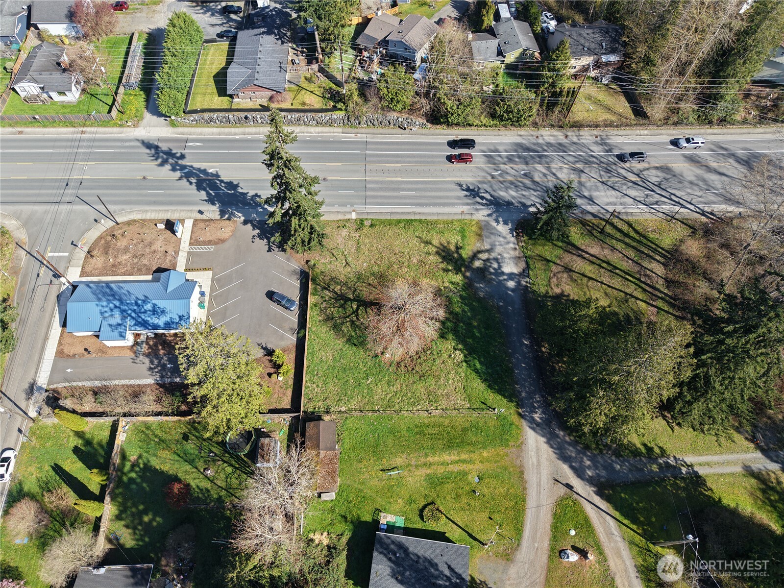 8906 20 Street Property Photo 1