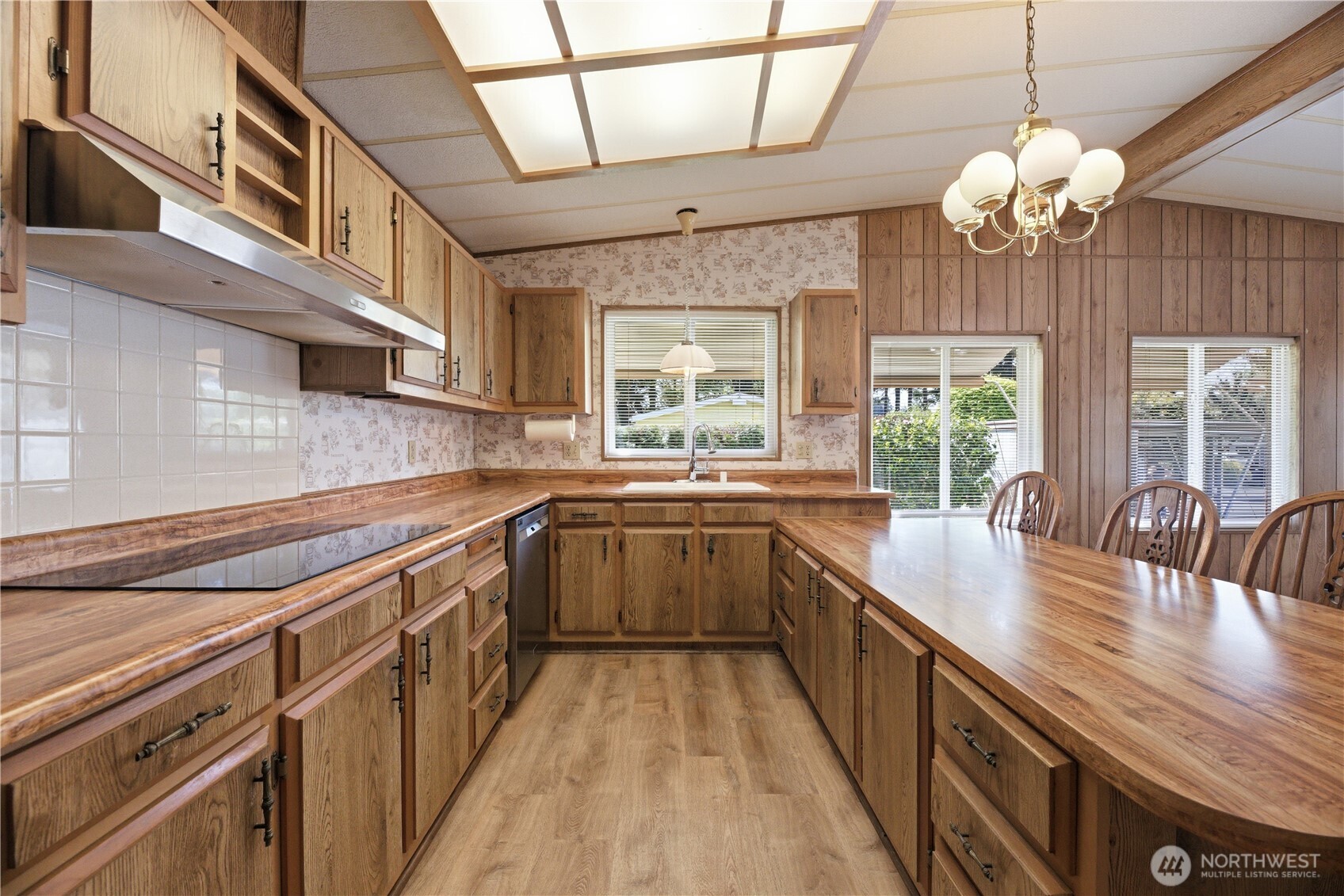 785 Dogwood Place Property Photo 8