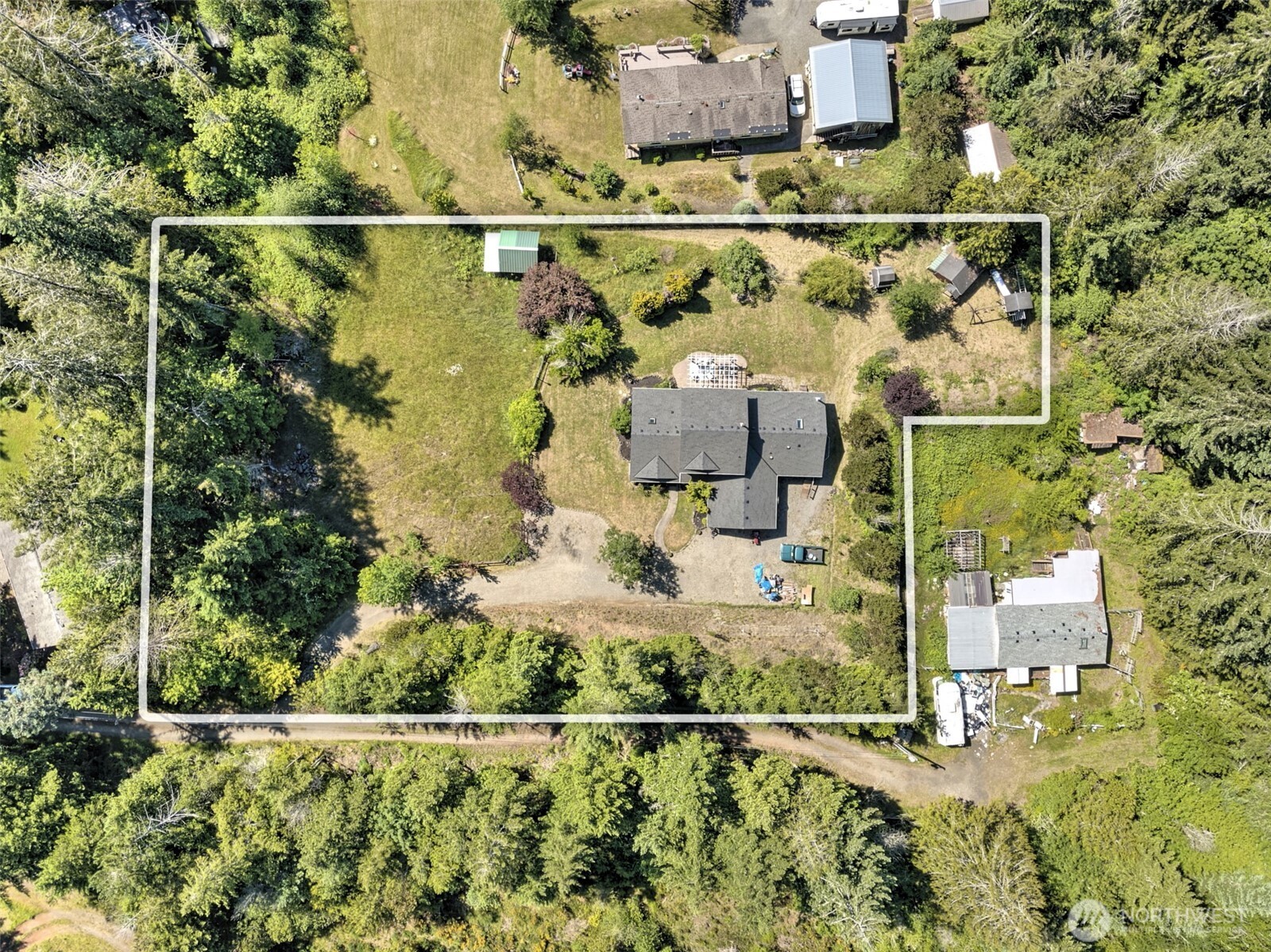 361 N North Hill Road Property Photo 5