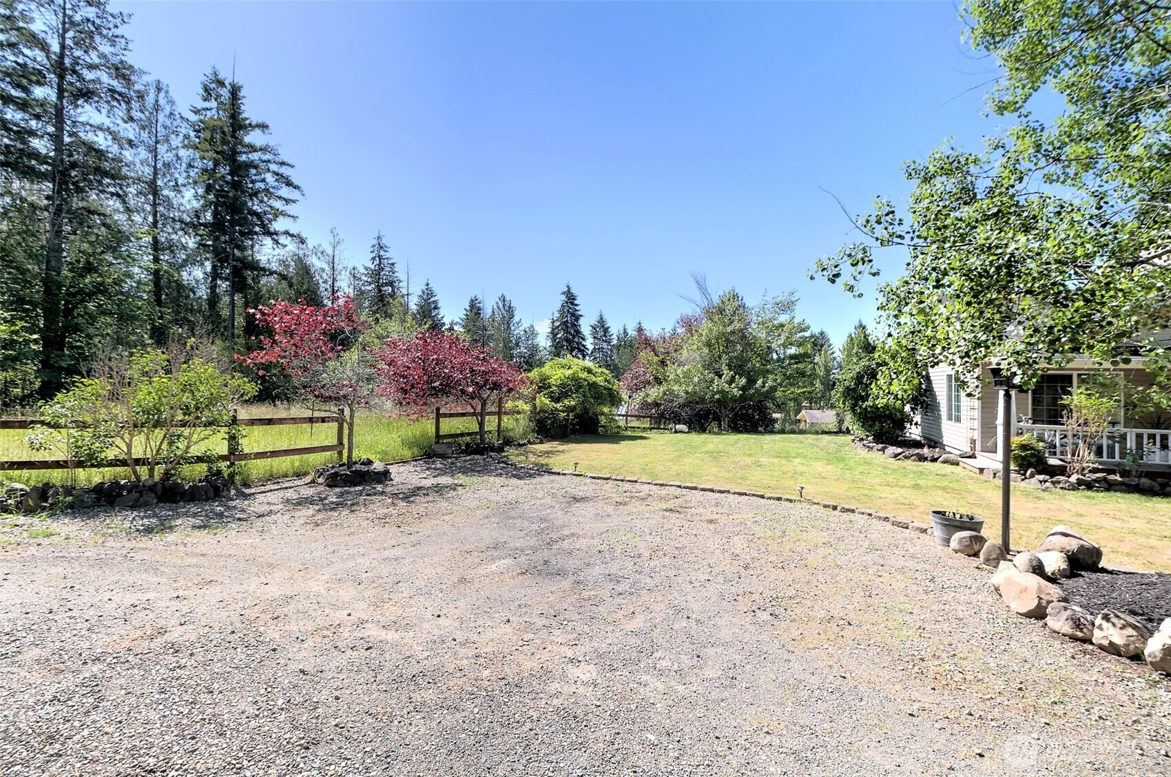 361 N North Hill Road Property Photo 6