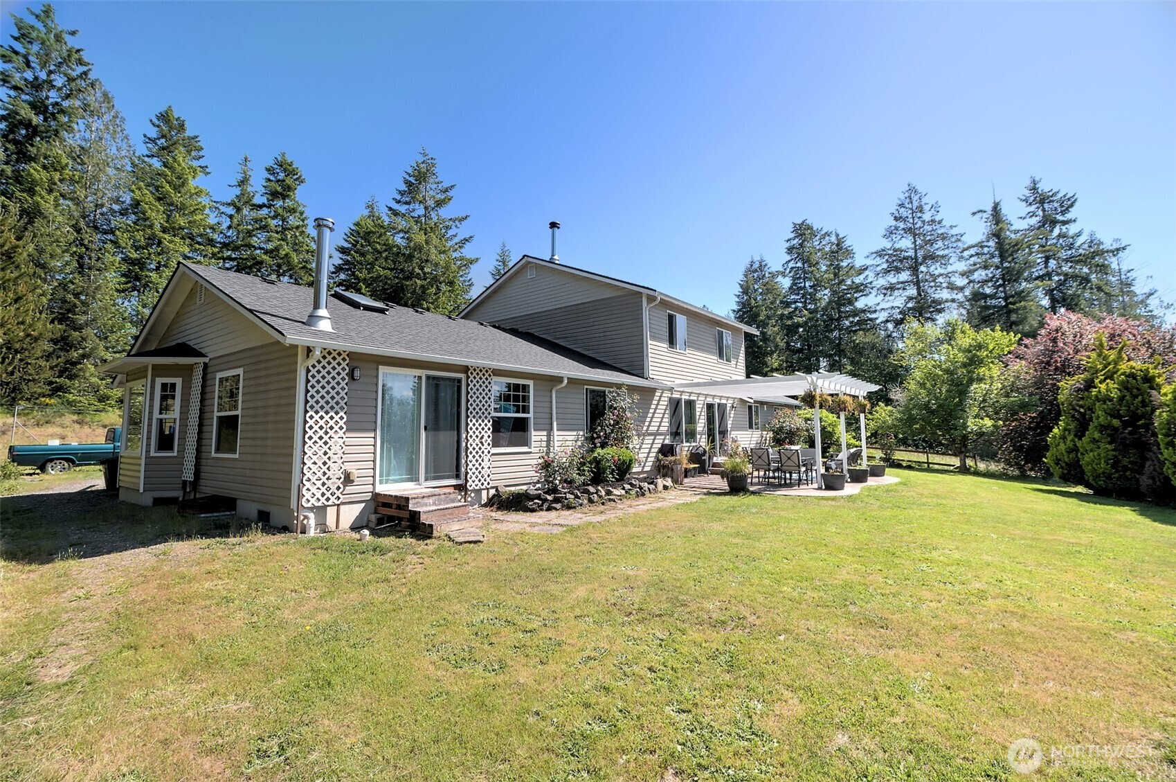 361 N North Hill Road Property Photo 28