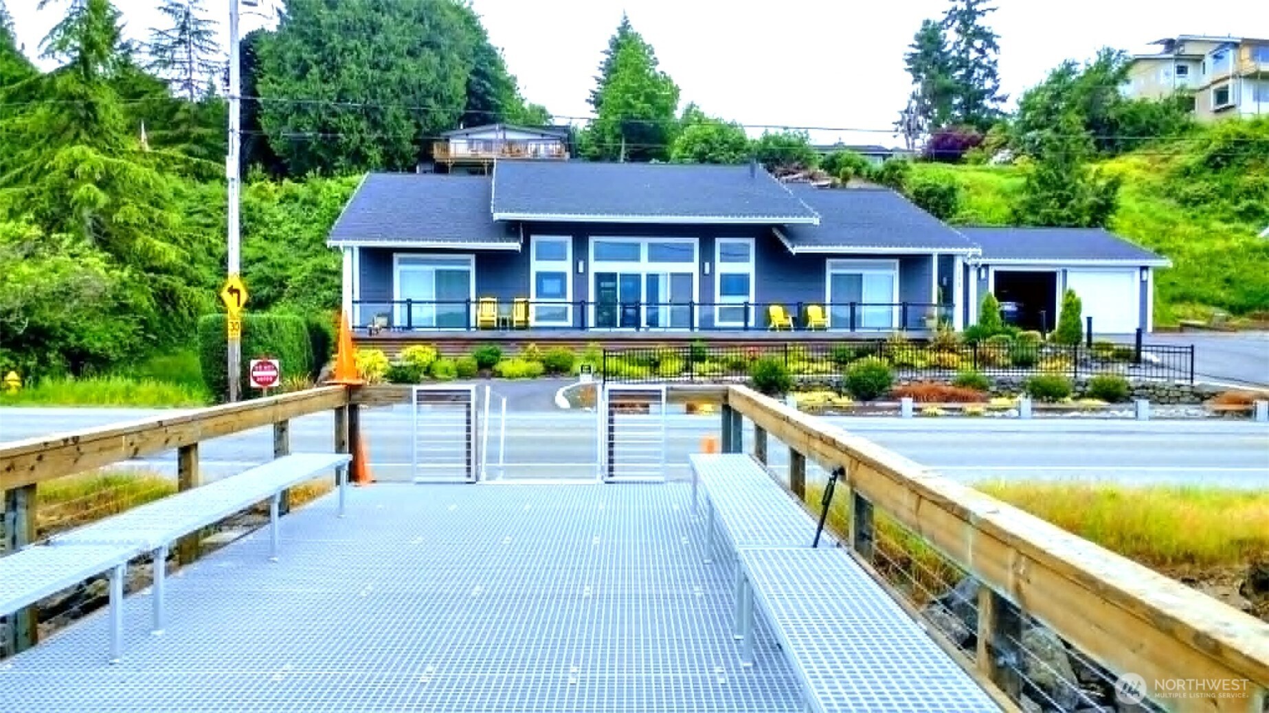 1253 Beach Drive Property Photo 1